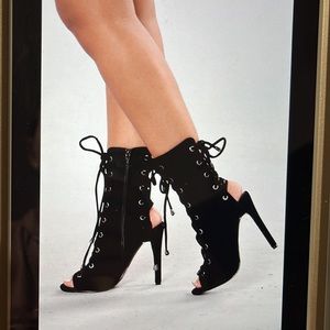 Fashion Nova - Hot & Bothered Boot - Black-